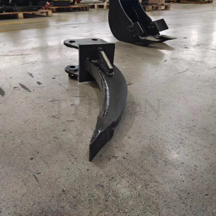 2.5-Ton-Mini-Excavator-Attachment-Ripper-3.jpg 2.5-Ton-Mini-Excavator-Attachment-Ripper-3.jpg