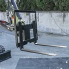 Pallet-Fork-Attachment-for-2.5-3-ton-Mini-Excavator1.webp