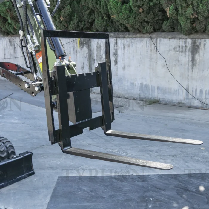 Pallet-Fork-Attachment-for-2.5-3-ton-Mini-Excavator1.webp