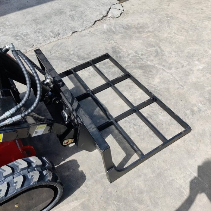 Skid-Steer-Loader-Land-Leveler-Attachment-USA-5.jpg