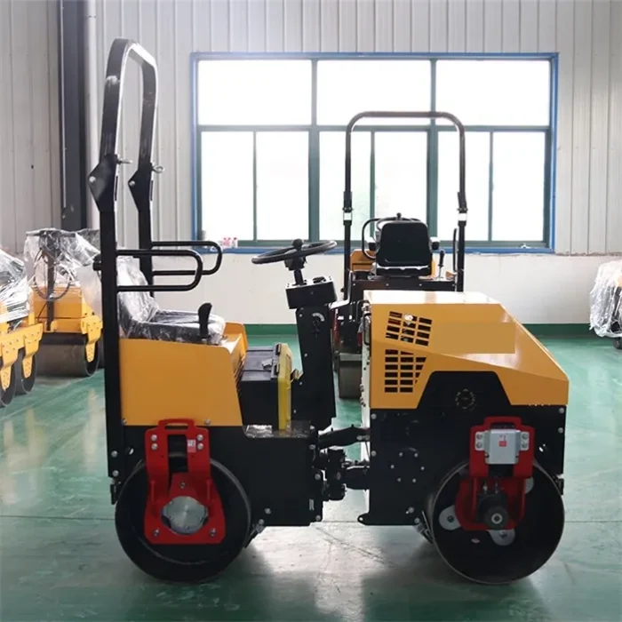 TYPHON-FURY-1-Ton-Vibratory-Compactor-Asphalt-Roller-USA6.webp