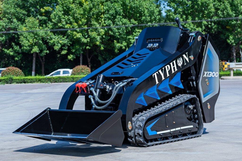 TYPHON-STOMP-X13006.jpg TYPHON-STOMP-X13006.jpg