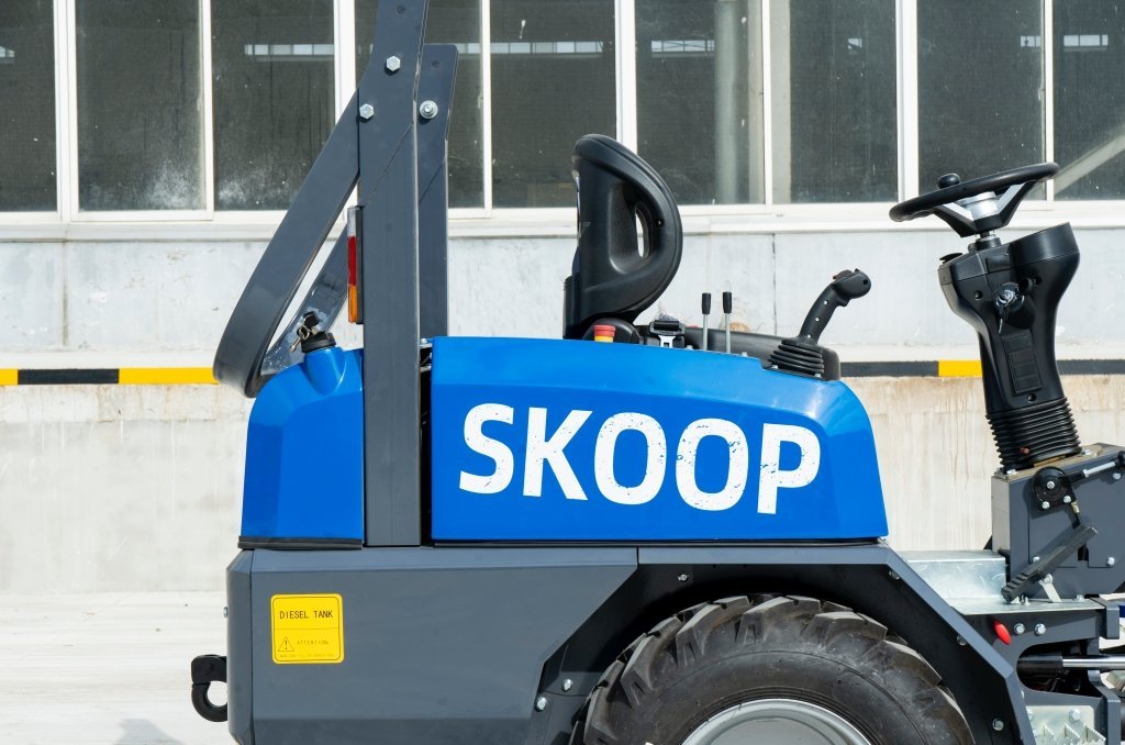 TYPHON-Wheel-Loader-with-Kubota-D1105-engine9-1.jpg TYPHON-Wheel-Loader-with-Kubota-D1105-engine9-1.jpg