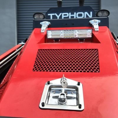 5894229263-1.jpg Brand New TYPHON STOMP V900 1.4 Ton Mini Track Loader Featuring Dual Auxiliary Hydraulics & Kubota… – product detail image 32